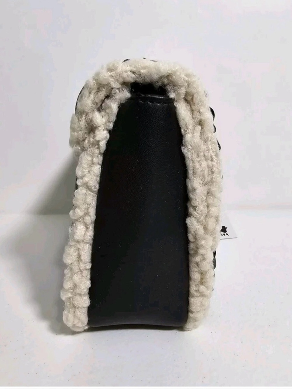 Gilda Paris Black Quilted Shoulder Bag with White Shearling Trim and Chain Strap - Picture 8 of 16